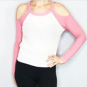 Me To We ribbed cold shoulder long sleeve tee